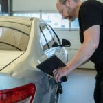 Jak metoda Paintless Dent Repair pomaga w usuwaniu wgnieceń bez konieczności lakierowania karoserii?