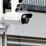 Jak dbamy o bezpieczeństwo samochodów na naszym parkingu?
