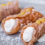 Włoskie desery, które podbiły świat – tiramisu, panna cotta, cannoli