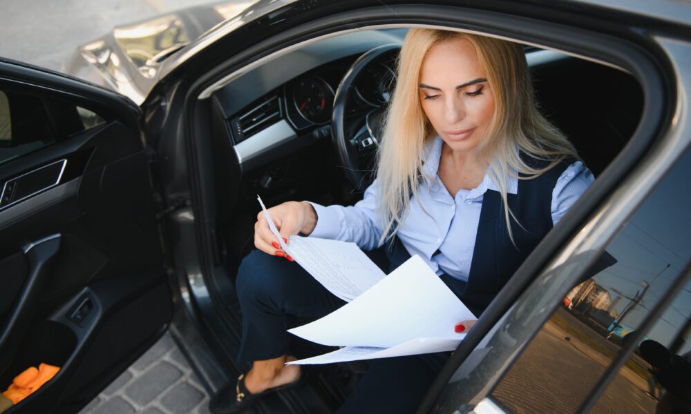 Jak rozpoznać auto powypadkowe? Na co zwraca uwagę rzeczoznawca?