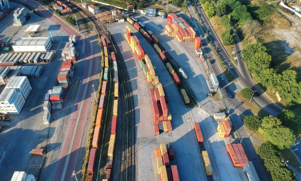 Transport intermodalny: efektywne rozwiązania logistyczne dla nowoczesnego biznesu